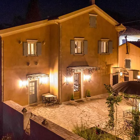 Achillion Casa Conti 1840 וילה