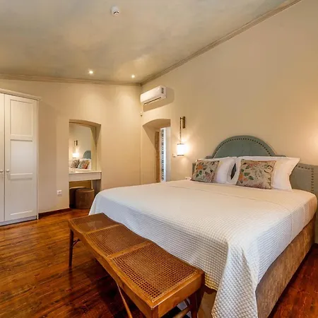 Achillion Casa Conti 1840 * Gastouri (Corfu)