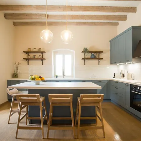 Achillion Casa Conti 1840 * Gastouri (Corfu)