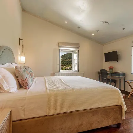 Achillion Casa Conti 1840 Gastouri (Corfu)