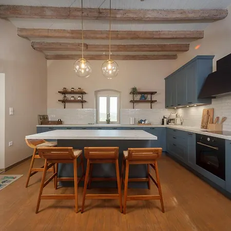 Villa Achillion Casa Conti 1840 *