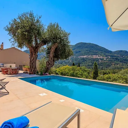 Villa Achillion Casa Conti 1840 *